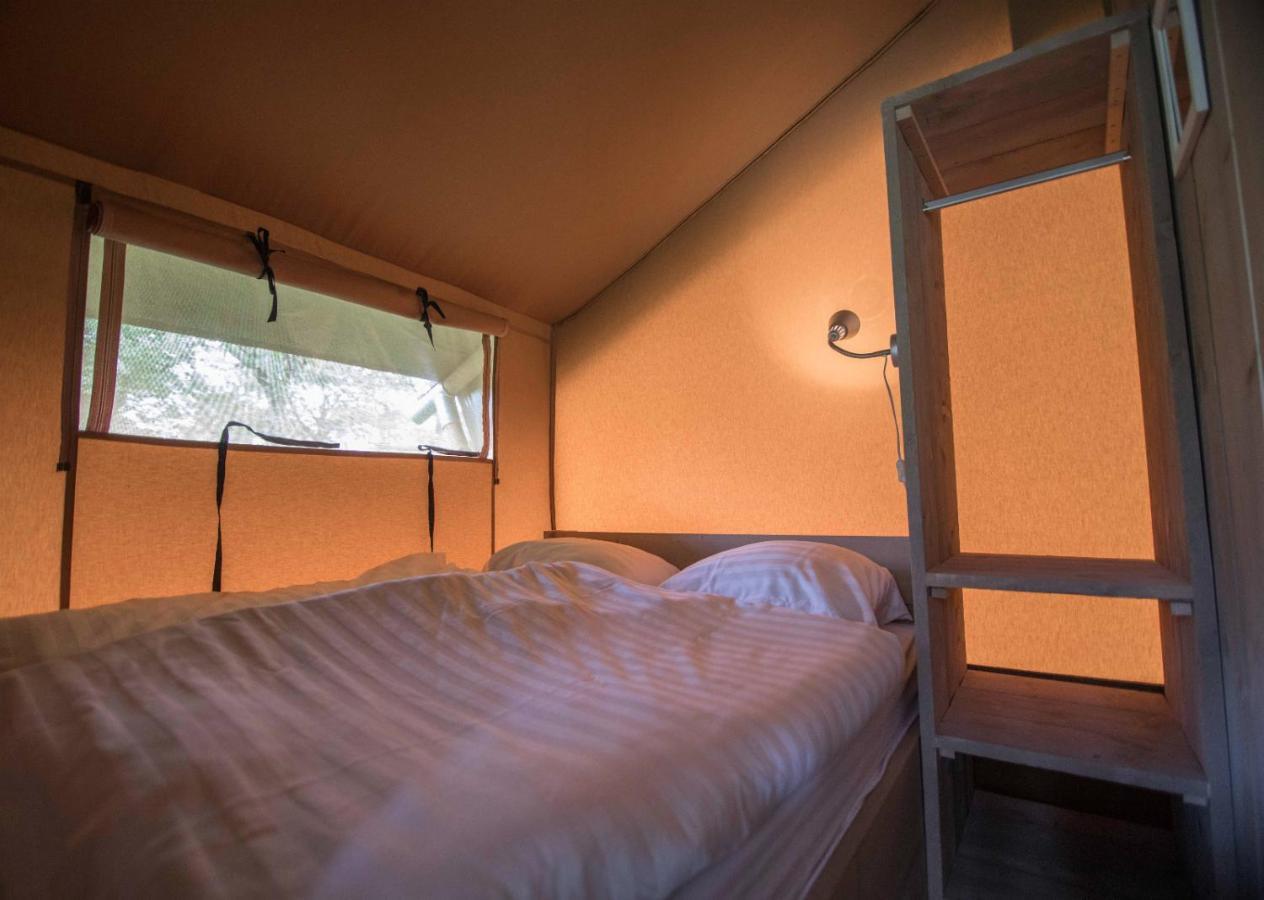 Glamping Renswoude Hotel Luaran gambar